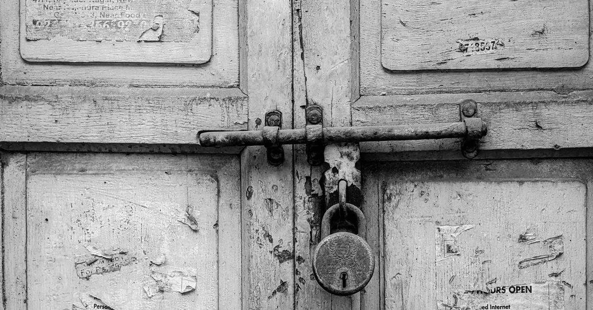 lock hardware deadbolt metal close — Steve Locksmith